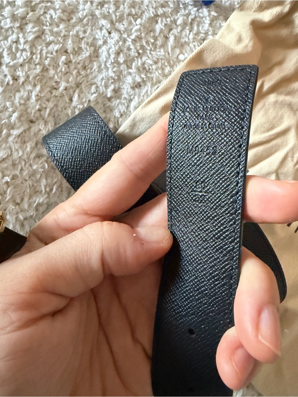 Louis Vuitton Black Reversible Belt with Gold LV Buckle - Picture 3 of 5